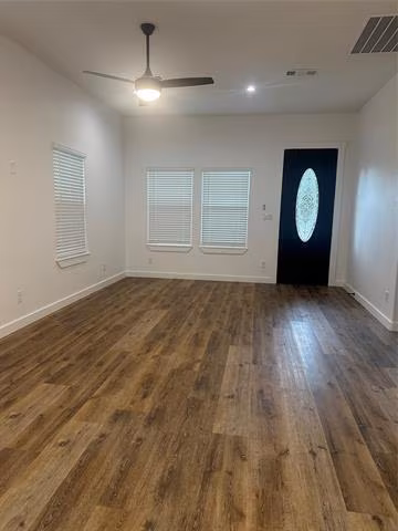 2715 Grafton Avenue, Dallas, TX 75211 photo 3