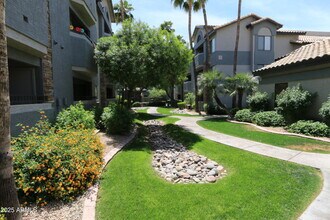 2025 E Campbell Ave Phoenix, AZ 85016 photo 5