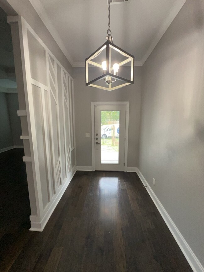 401 Walton Street, Houston, TX 77009 photo 3