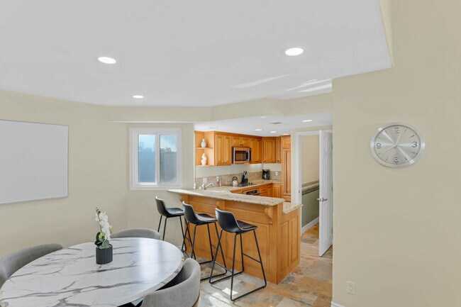 1326 Seacoast Dr Imperial Beach, CA 91932 photo 4