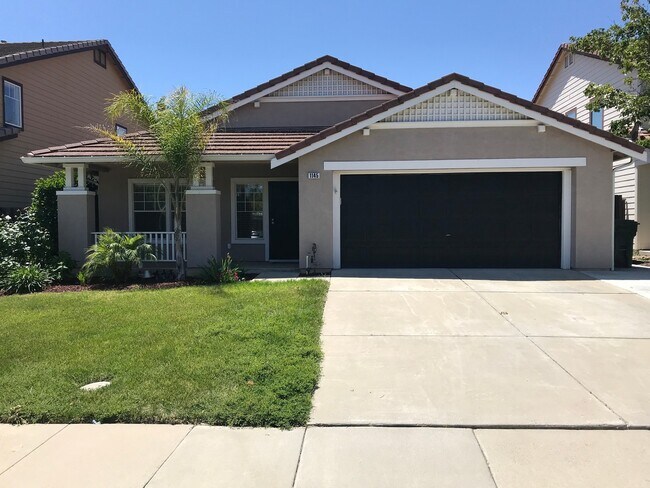 Beautiful Single Story 3 Bedroom, 2 Bath Antioch Home