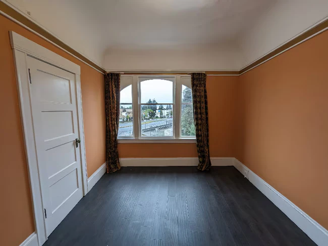 1985 Ashby Ave Berkeley, CA 94703 photo 3