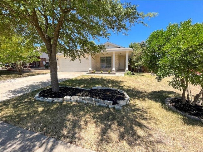 1011 Burgess Dr Leander, TX 78641 photo 5