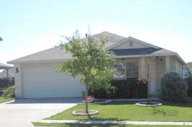 1011 Burgess Dr Leander, TX 78641 photo 2