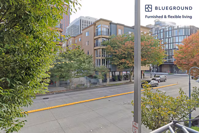 11000 NE 10th St Bellevue, WA 98004 photo 5