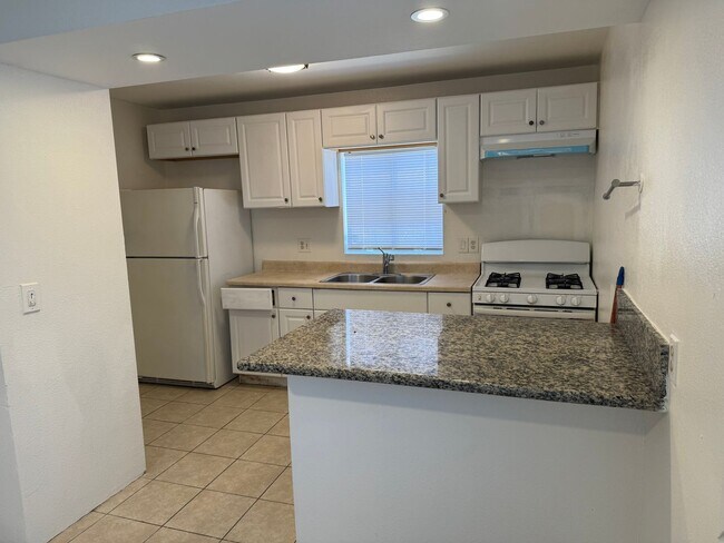 302 Sycamore Rd San Diego, CA 92173 photo 2