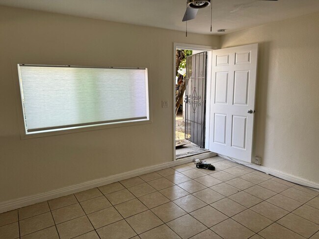 302 Sycamore Rd San Diego, CA 92173 photo 5