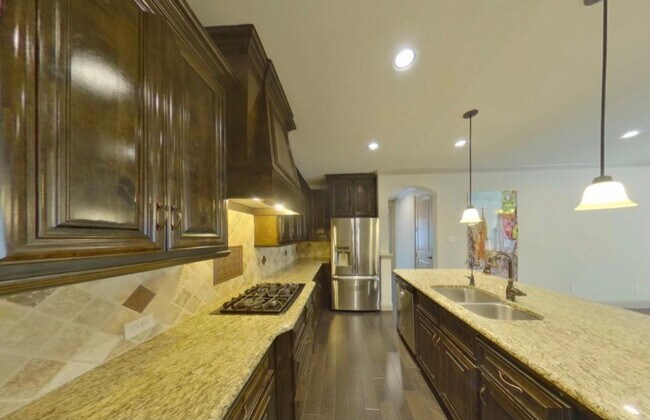 5018 Dominion Blvd Irving, TX 75038 photo 4