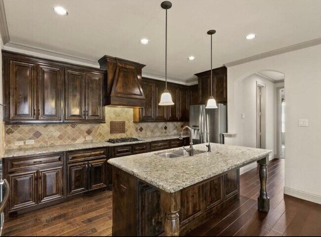5018 Dominion Blvd Irving, TX 75038 photo 3