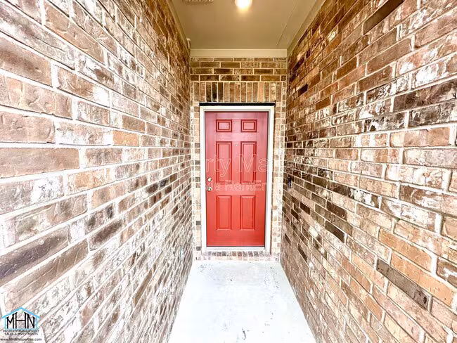 1200 Legend Pass New Braunfels, TX 78130 photo 3
