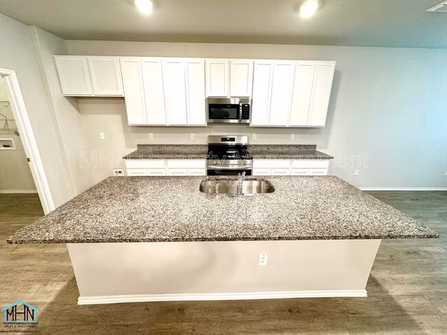 1200 Legend Pass New Braunfels, TX 78130 photo 5