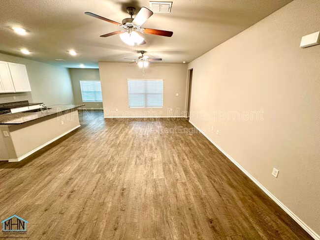 1200 Legend Pass New Braunfels, TX 78130 photo 4