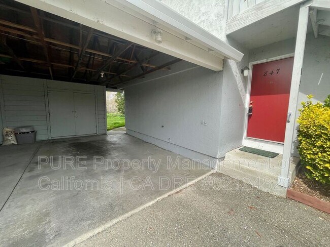 847 Madison St Petaluma, CA 94952 photo 2
