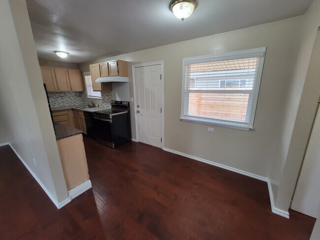 15108 Washington Ave SW Tacoma, WA 98498 photo 5