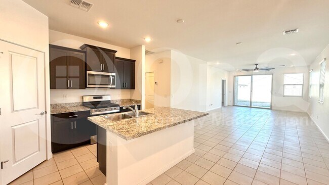 40558 W Sunland Dr Maricopa, AZ 85138 photo 4