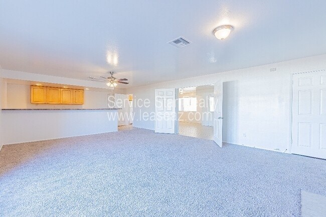532 W Dublin St Chandler, AZ 85225 photo 2