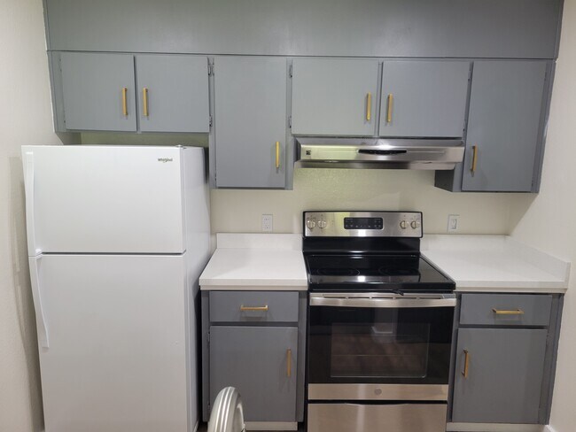 2011 Market Avenue, San Pablo, CA 94806 photo 3