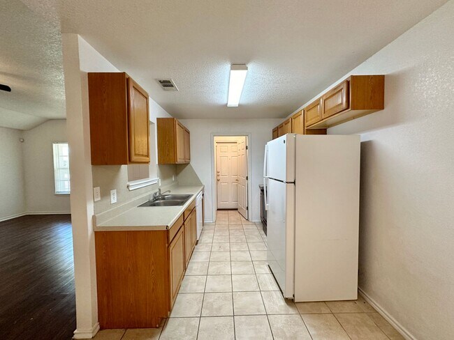2601 Alma Dr Killeen, TX 76549 photo 5