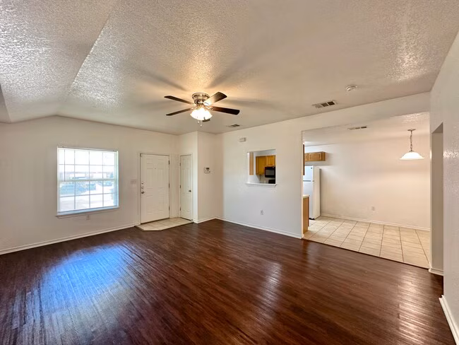 2601 Alma Dr Killeen, TX 76549 photo 3