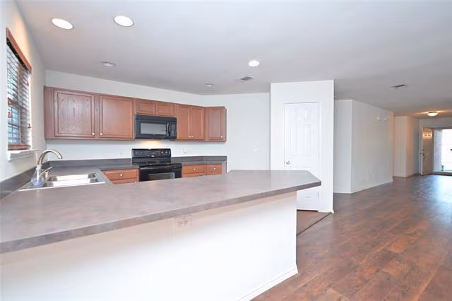 941 Newberry Trail Fort Worth, TX 76120 photo 4