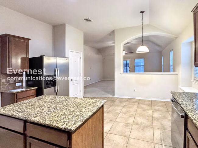 129 Snowflake Drive, Round Rock, TX 78664 photo 4