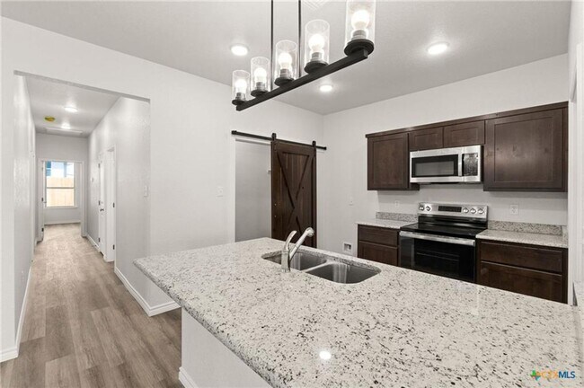 122 Leon Ln Copperas Cove, TX 76522 photo 5