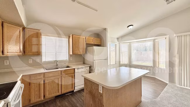2283 E Smoke Tree Rd Gilbert, AZ 85296 photo 5