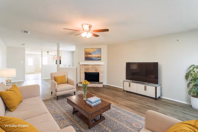 541 Magdalen Ave Crowley, TX 76036 photo 3