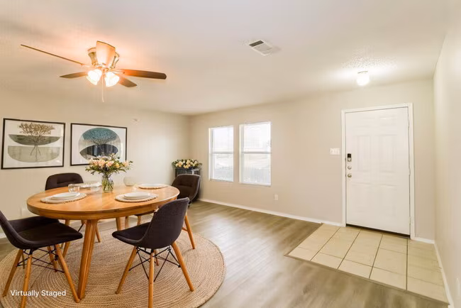 541 Magdalen Ave Crowley, TX 76036 photo 5