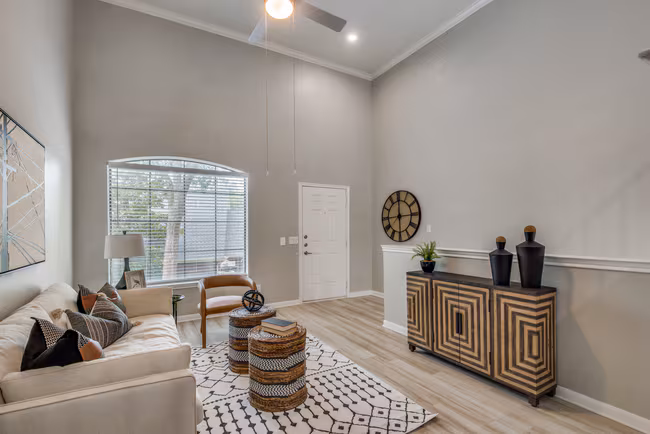 The Ellington Apartments photo 4