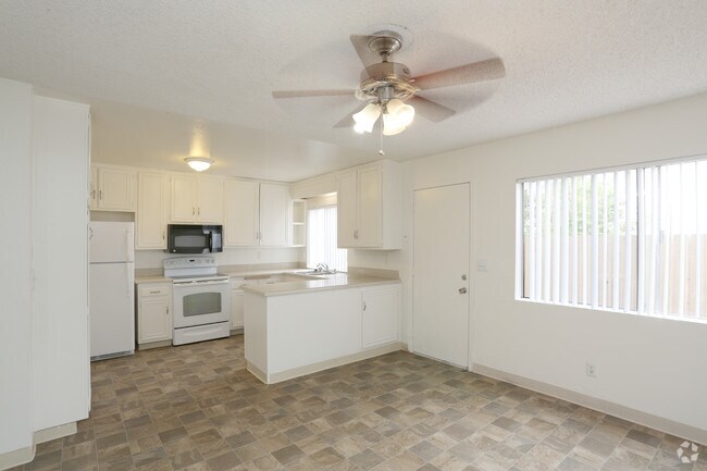 Mesa Vista Apartment Homes photo 5