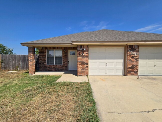 4207 Thunder Creek Dr Killeen, TX 76549 photo 2