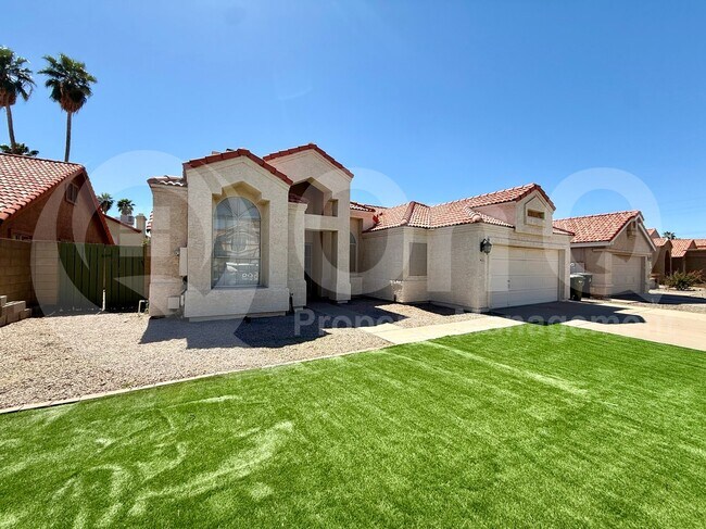 4121 E Nighthawk Wy Phoenix, AZ 85048 photo 2