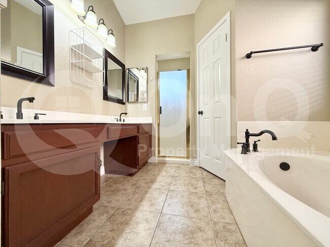 4121 E Nighthawk Wy Phoenix, AZ 85048 photo 4