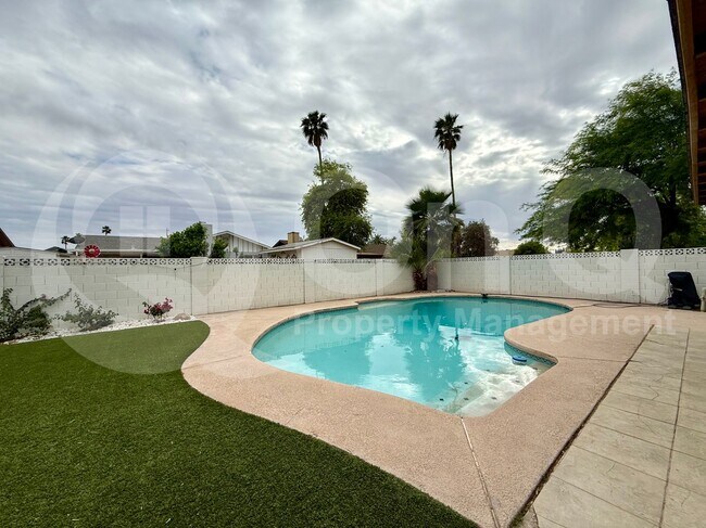 1651 E Verlea Dr Tempe, AZ 85282 photo 5
