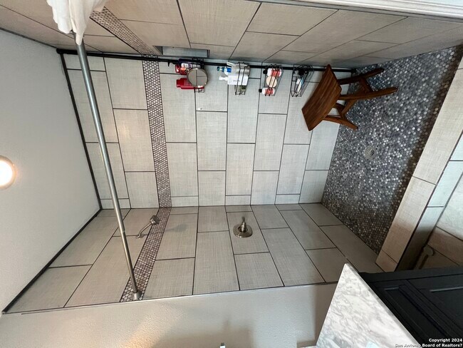 115 Addax Dr San Antonio, TX 78213 photo 4