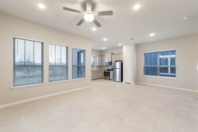 1015 Vista View Dr Georgetown, TX 78626 photo 5