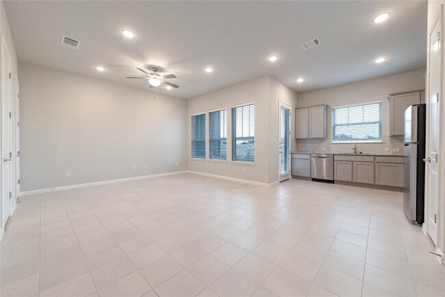 1015 Vista View Dr Georgetown, TX 78626 photo 4