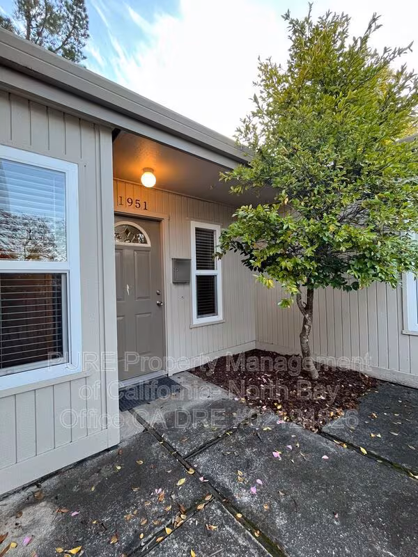 1951 Knolls Dr Santa Rosa, CA 95405 photo 2