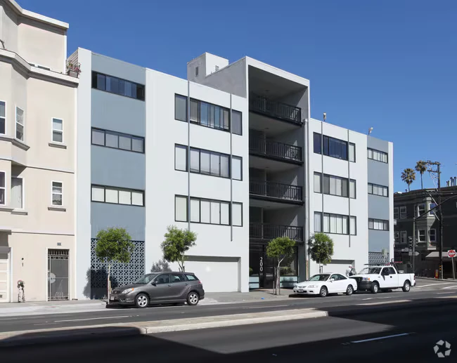 Alamo Apartments photo 2