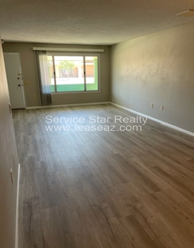 17230 N Palo Verde Dr Sun City, AZ 85373 photo 4