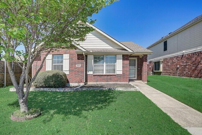 8801 Stewart Street, Aubrey, TX 76227 photo 3