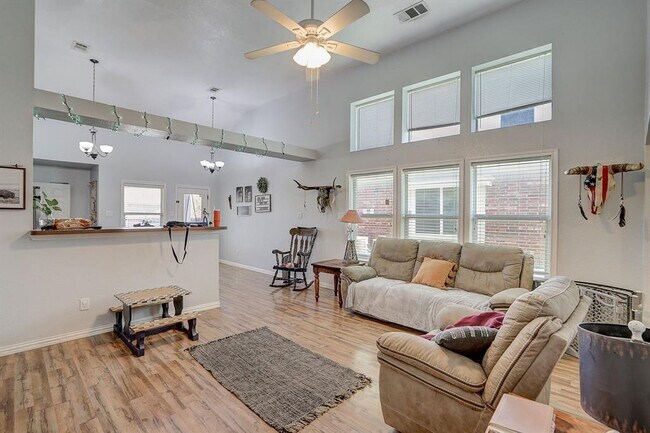 8801 Stewart Street, Aubrey, TX 76227 photo 4