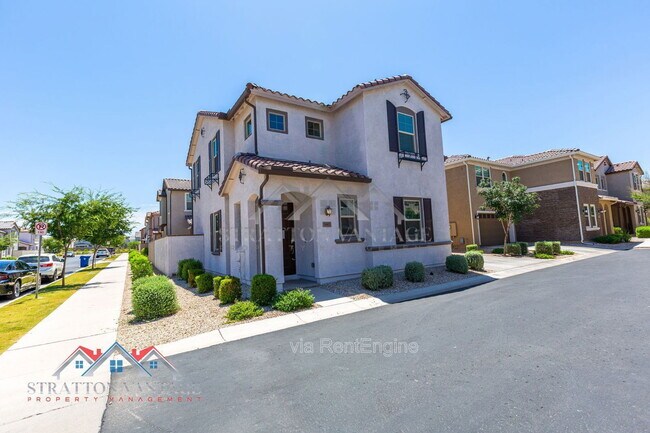 9907 E Tahoe Ave photo 2