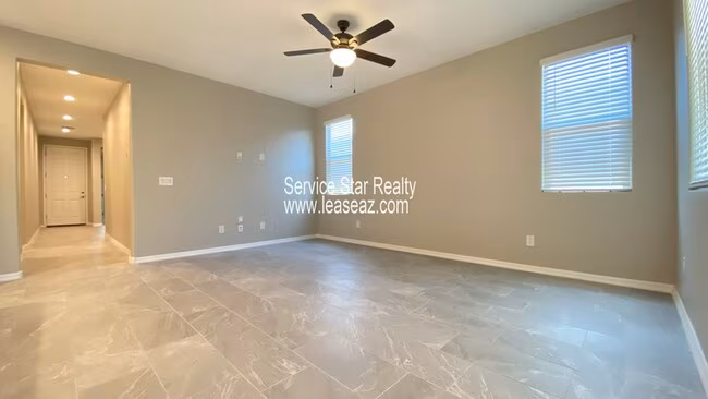 6718 W Discovery Dr Glendale, AZ 85301 photo 4