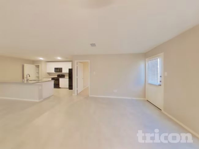 1712 Clairborne Court, Little Elm, TX 75068 photo 4