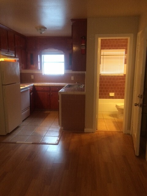 2410 Southmore Blvd Houston, TX 77004 photo 2