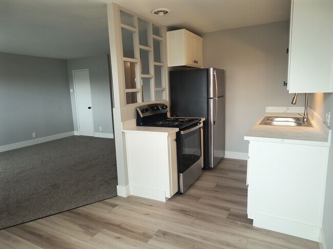 690 Mare Island Way Vallejo, CA 94590 photo 5