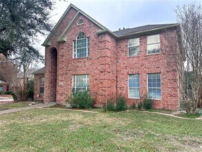 8801 Vernon Court, Plano, TX 75025 photo 2