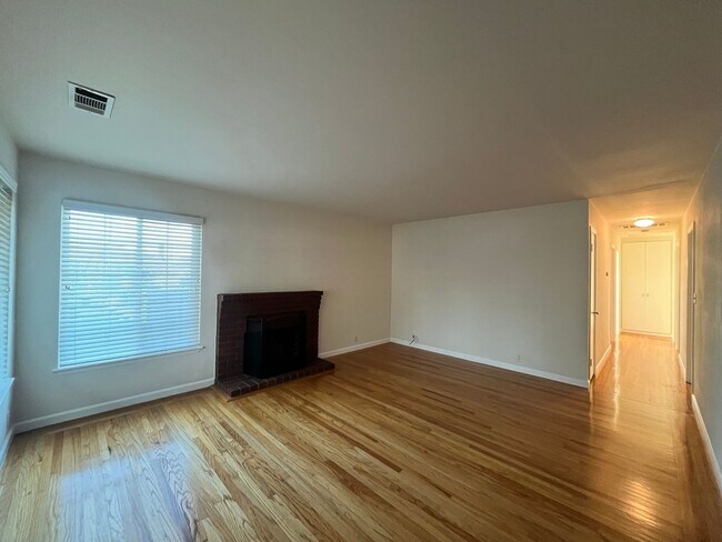 703 Gridley Street, San Jose, CA 95127 photo 3